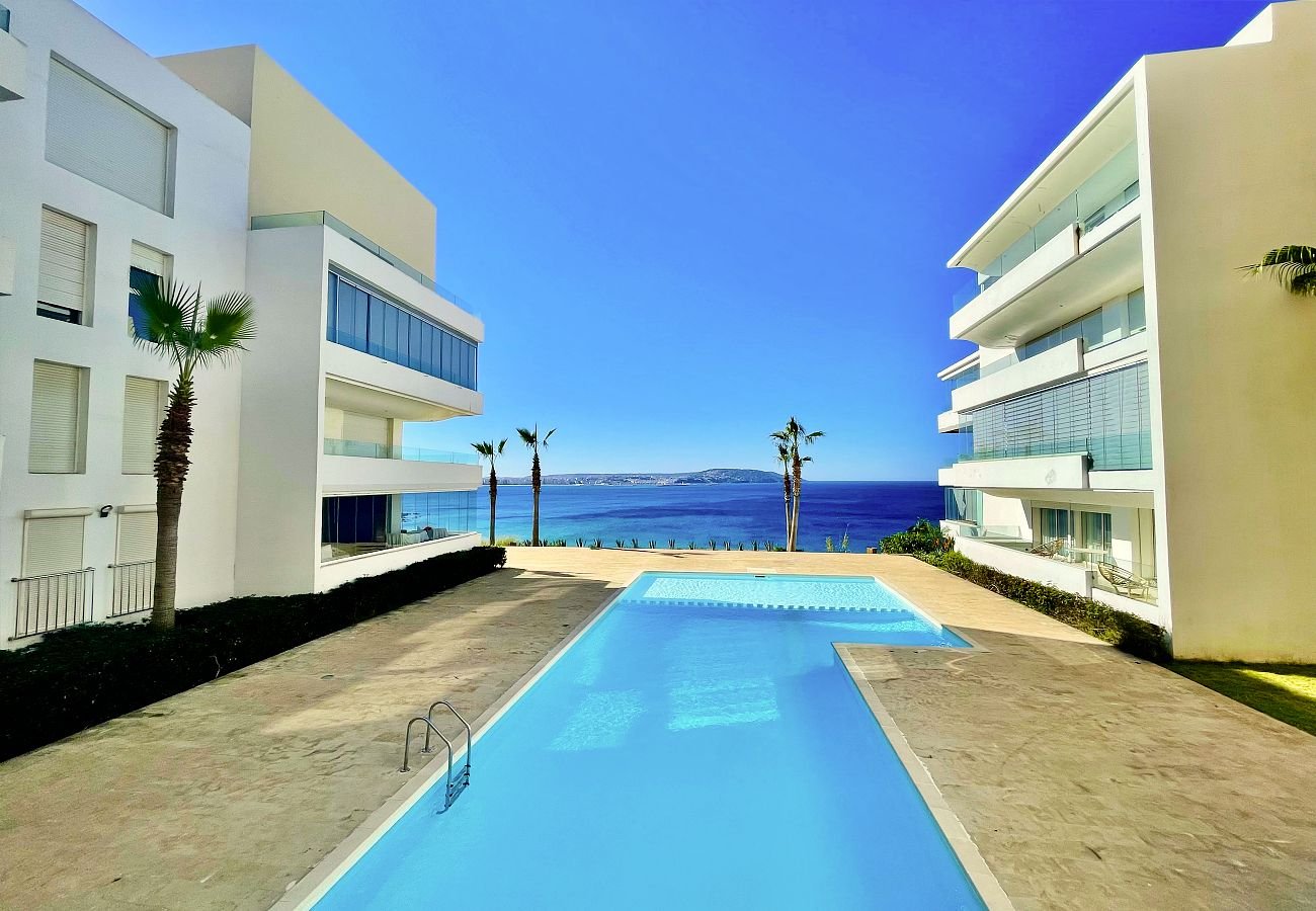 Spacious 2 Bedrooms with Ocean View & Terrace
