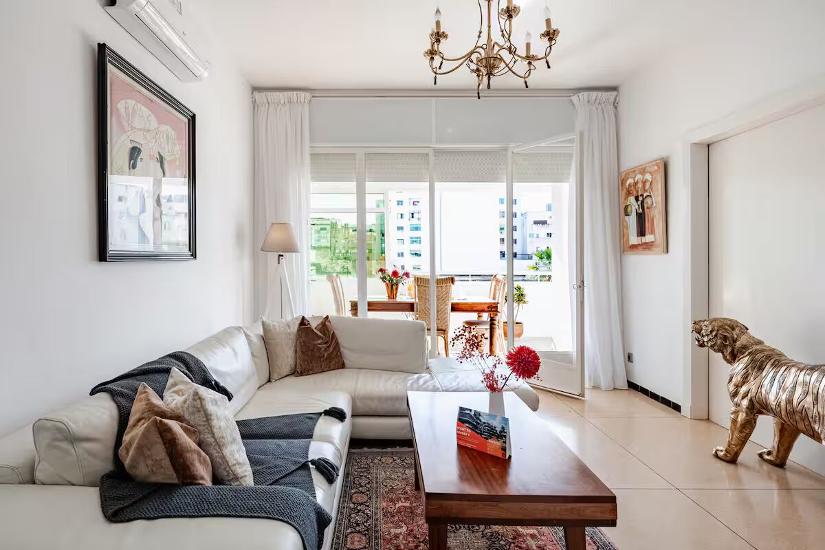 Art déco 2 Bedrooms with Terrace – Marina-Front