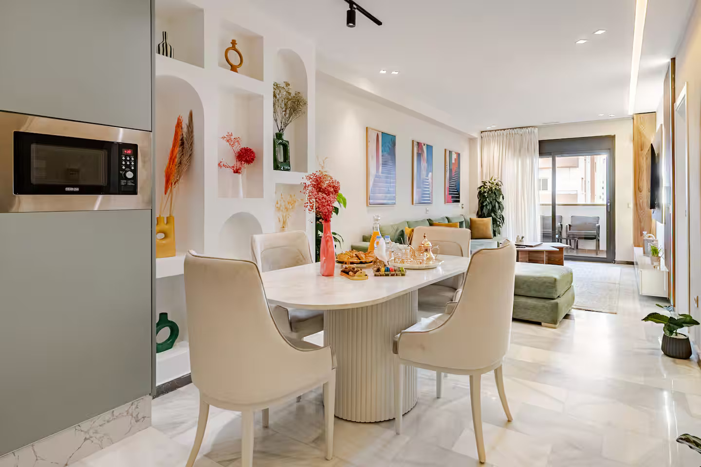 Chic & Elegant Beach Apartment – Marina & TGV Station