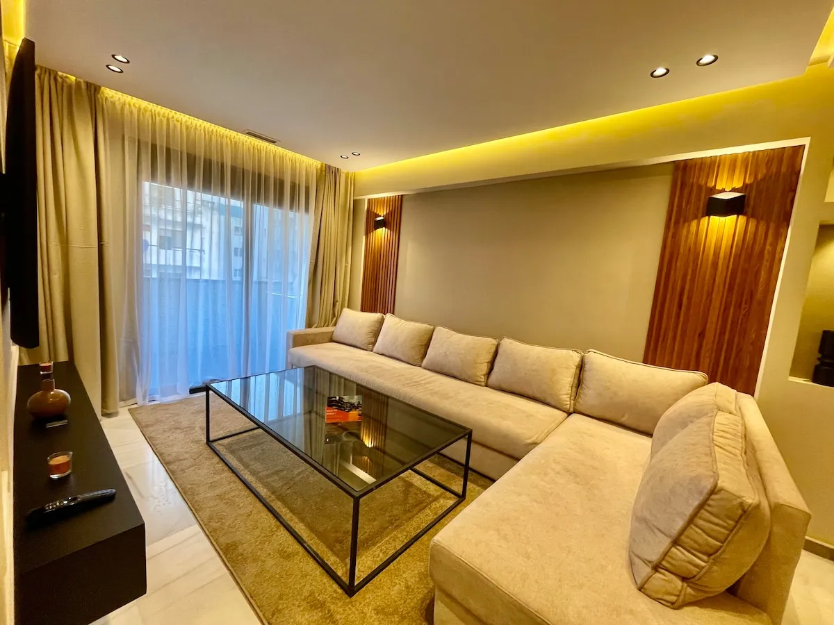 Seaside Splendor – Chic 2 Bedrooms