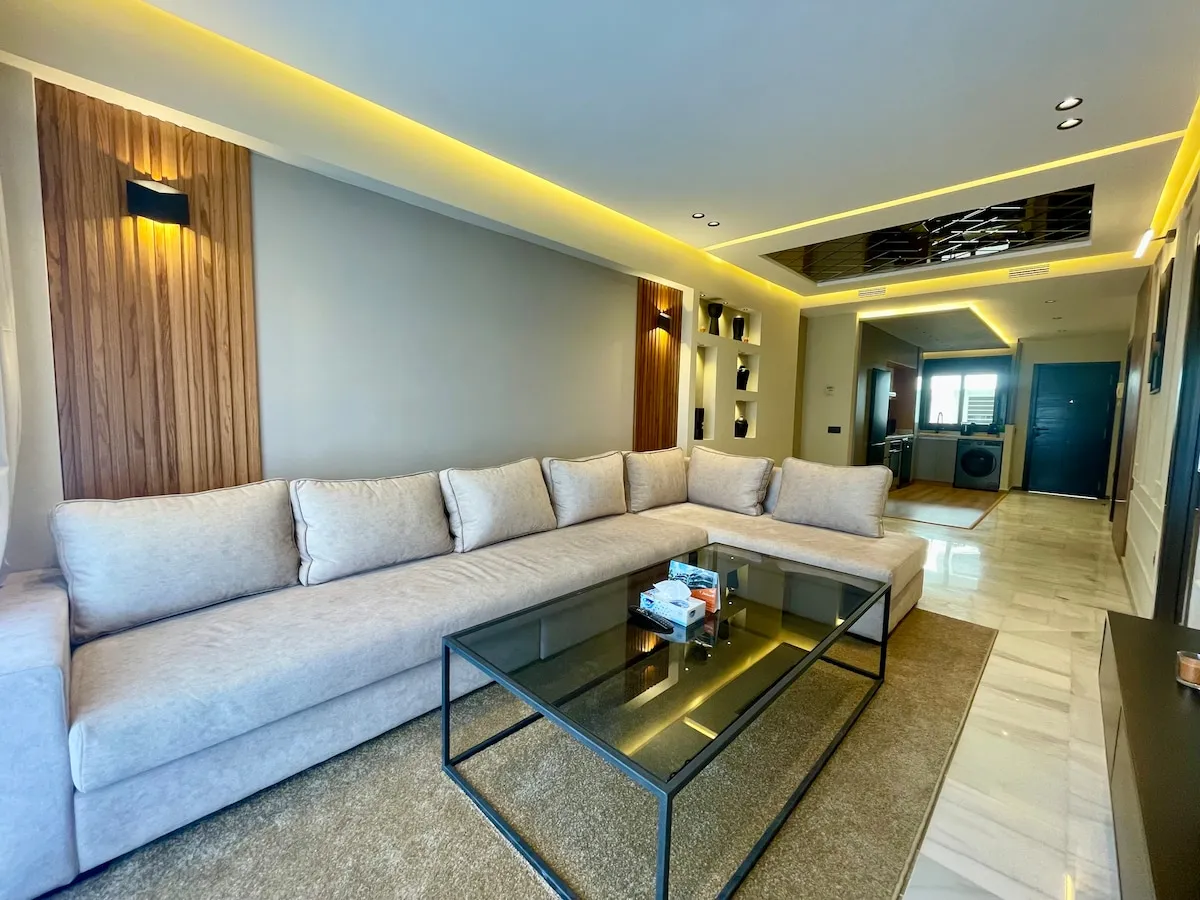 Seaside Splendor – Chic 2 Bedrooms