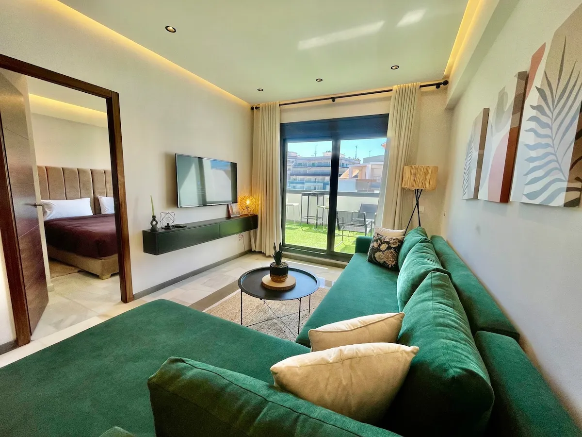 Marina Bay View – 2 Bedrooms & Terrace