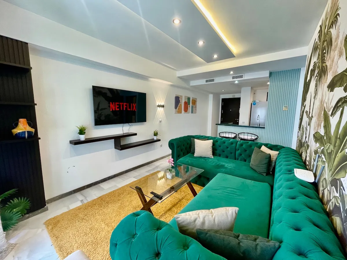 Appartement 2 Chambres Moderne – Bord de mer et Balcon