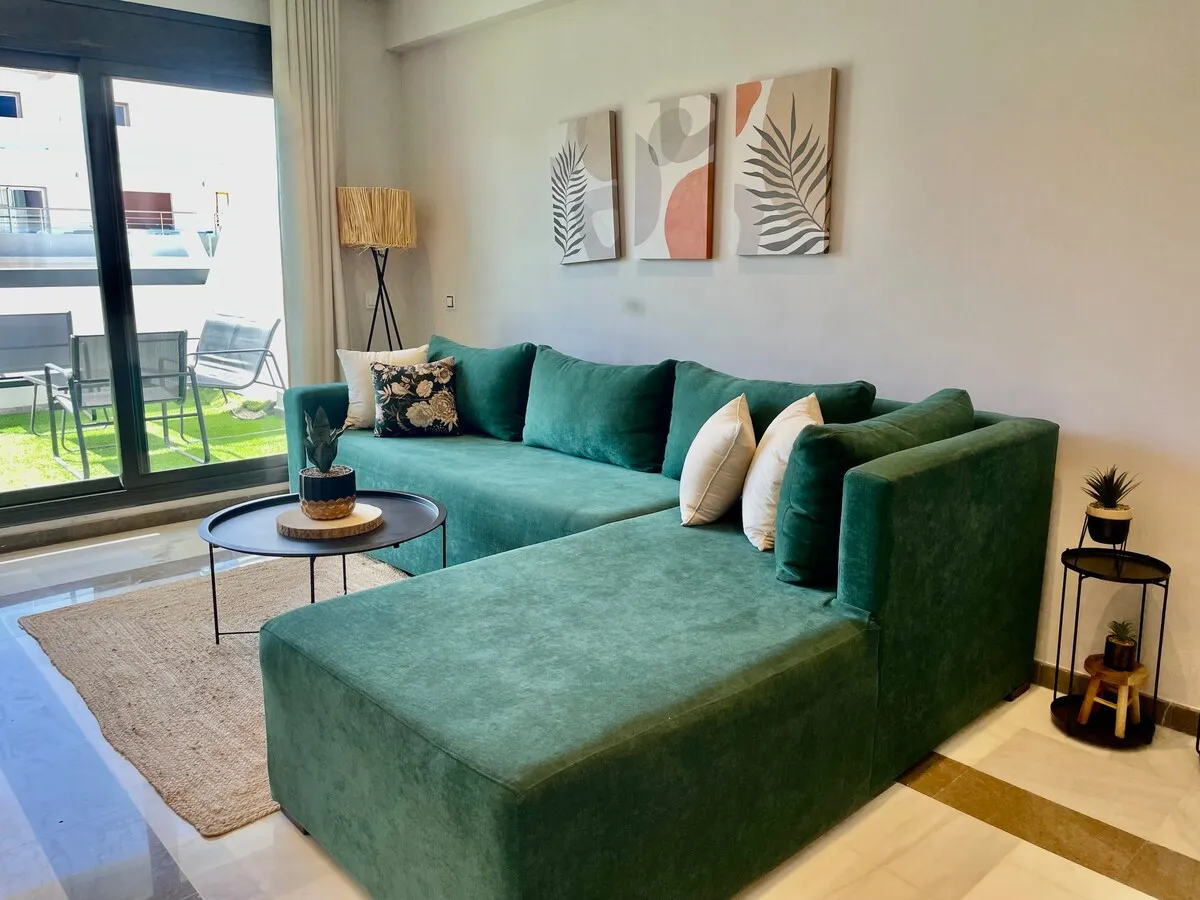 Marina Bay View – 2 Bedrooms & Terrace