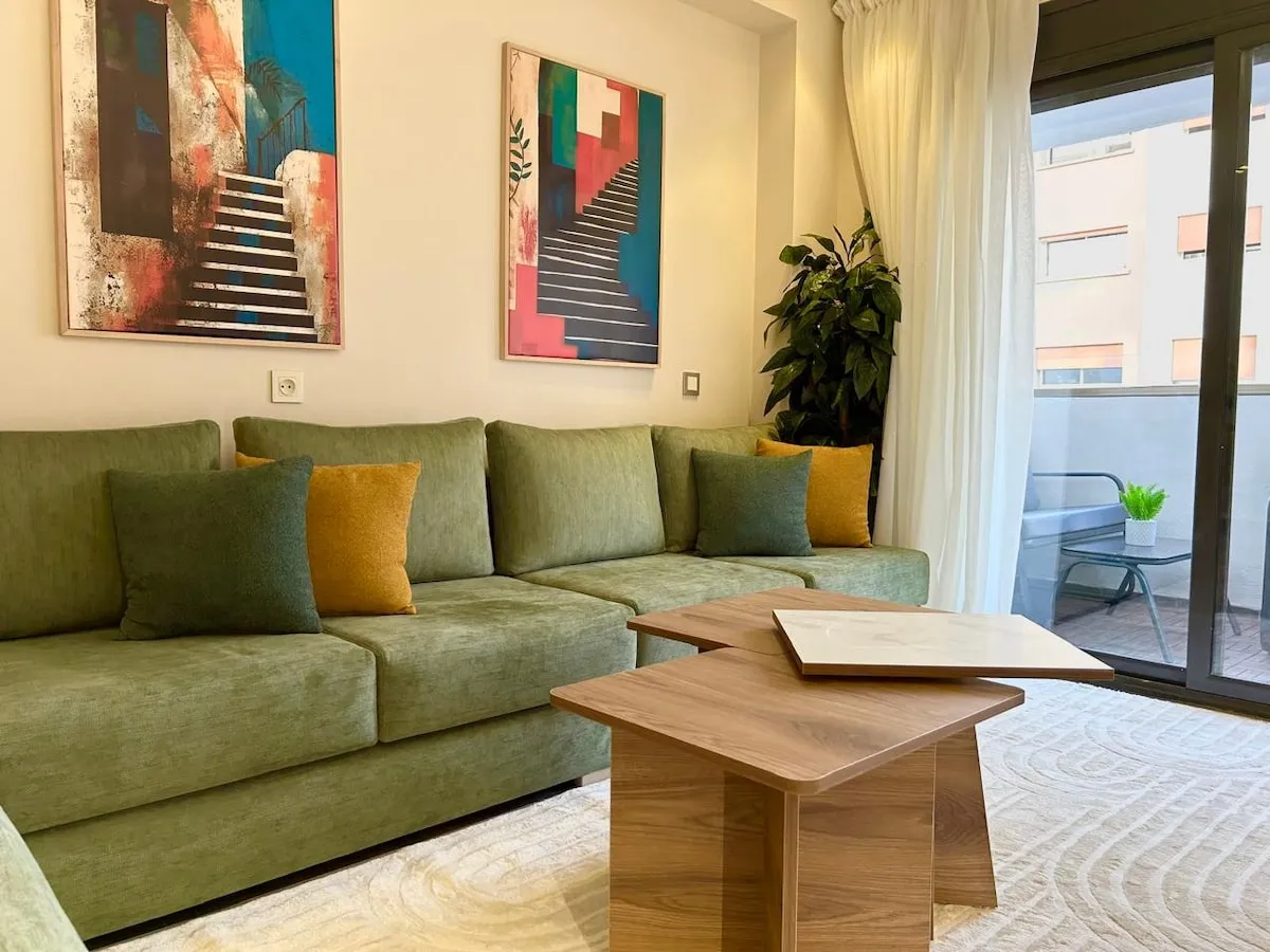 Chic & Elegant Beach Apartment – Marina & TGV Station