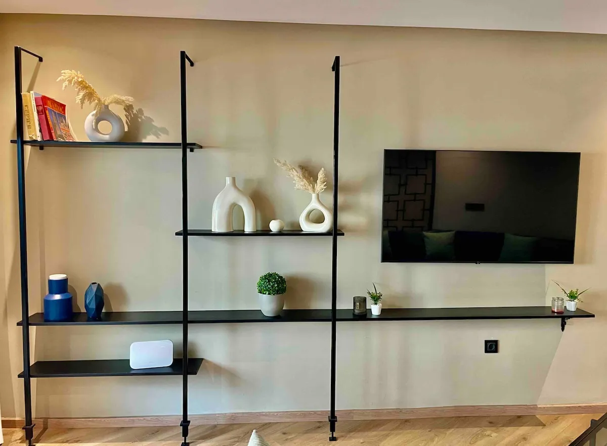 Unique Flat Moderne en Bord de mer avec Terrasse – Centre-ville