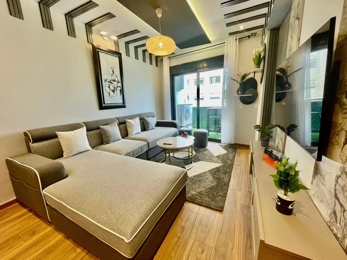 Original 2 Bedrooms & Balcony – TGV Station & Beach Walk