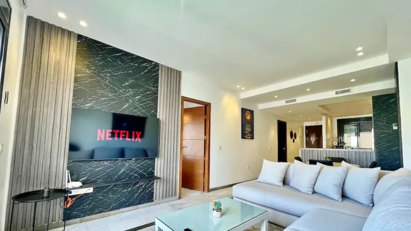 Sunny Apartment by the Beach – Terrace et Coastal Charm