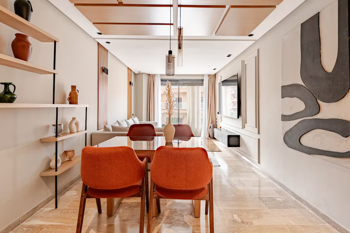 Luxueux 2BR – À quelques pas du Carré Eden | TV 84&Prime;