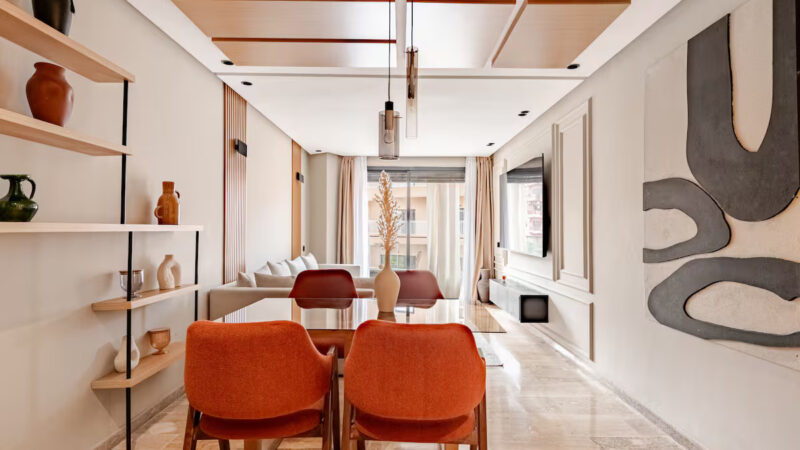 Luxueux 2BR – À quelques pas du Carré Eden | TV 84&Prime;