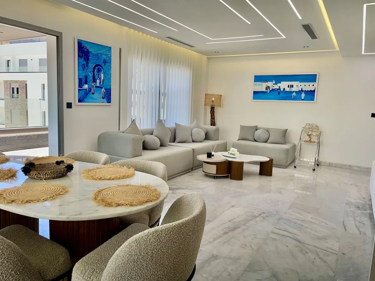 Ultra Modern Penthouse – Jacuzzi, Terrace & Barbecue