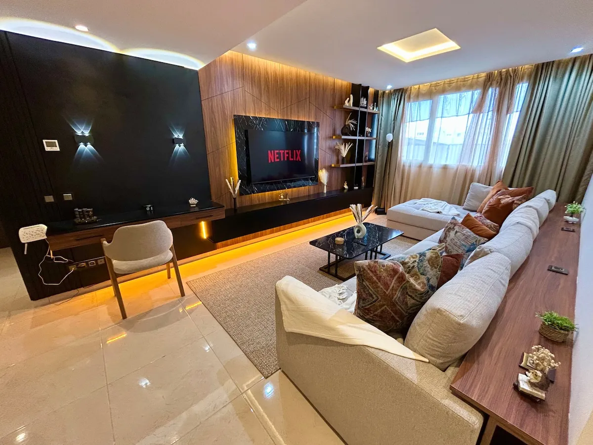 Unique Suite Stay – Downtown City Center