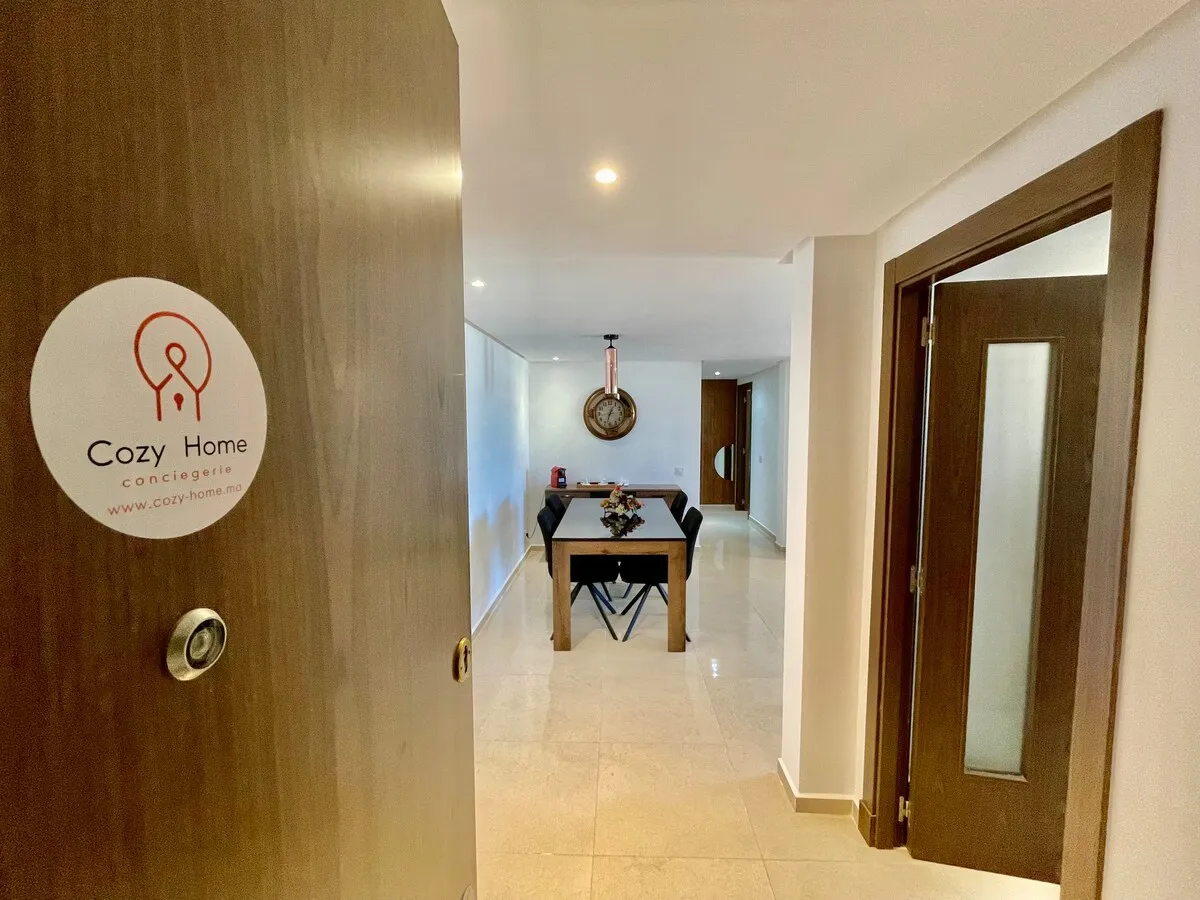 Serene Suite @ Downtown Train Station – Ocean View