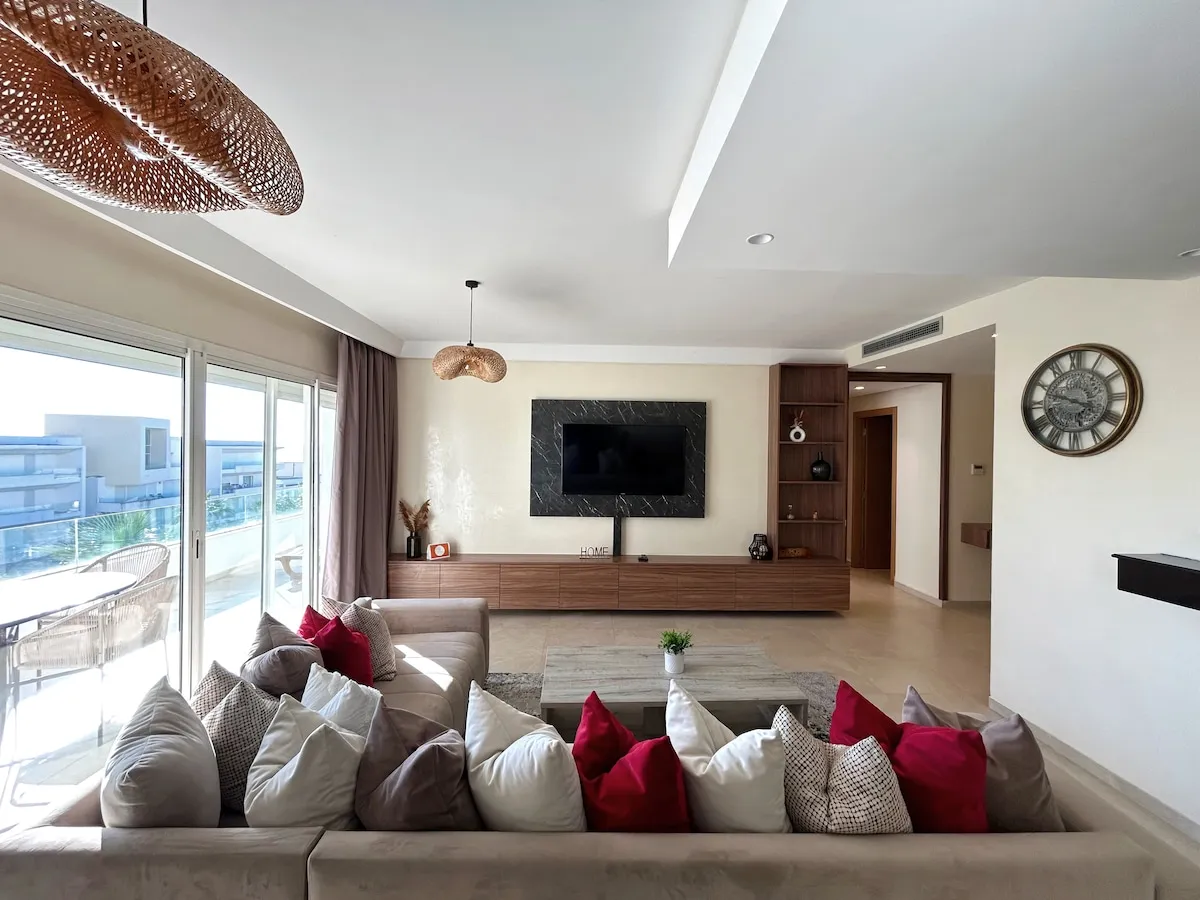 Breathtaking Sea & Sunset Views – 2 Spacious Bedrooms & Terrace