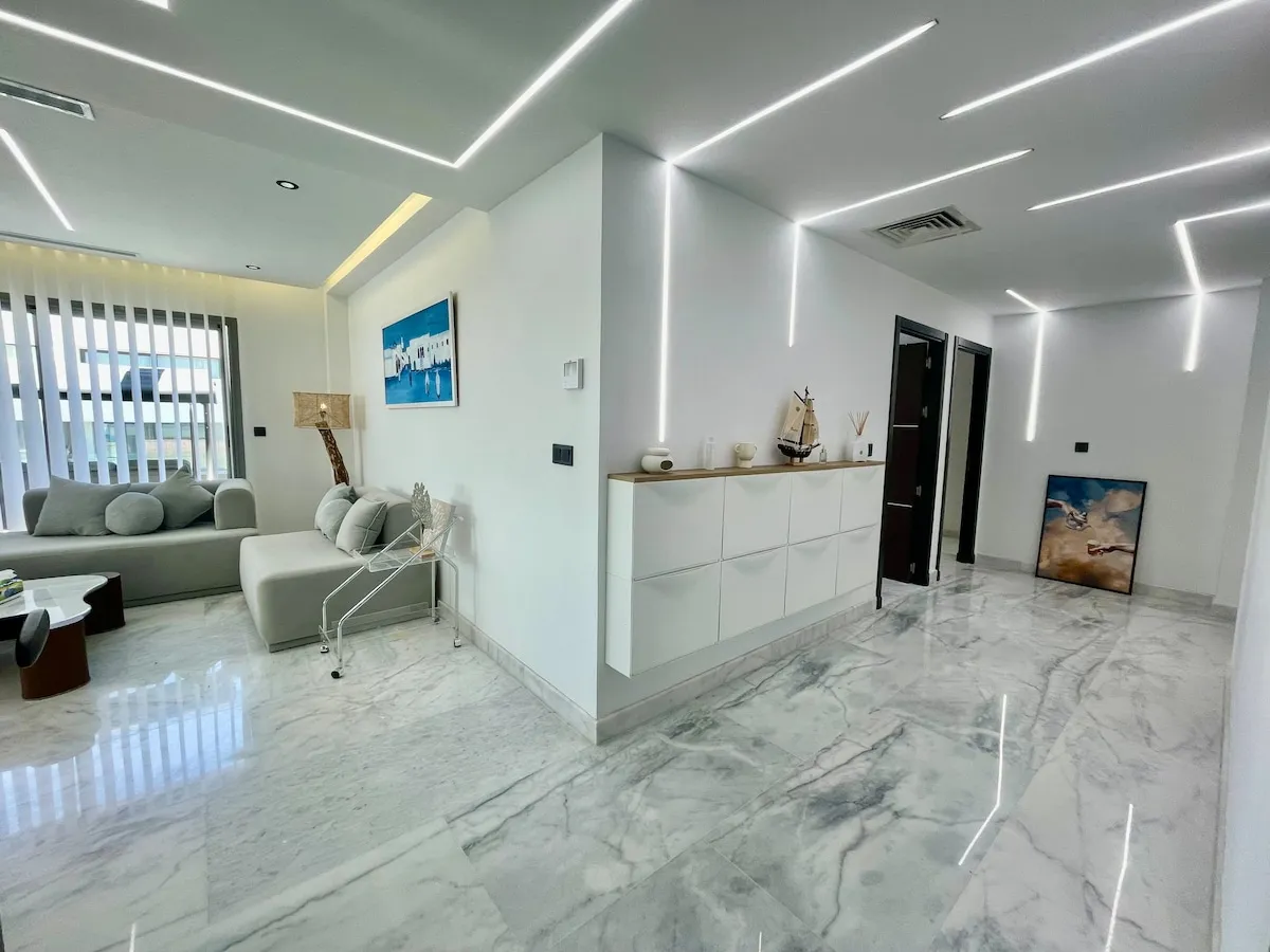 Ultra Modern Penthouse – Jacuzzi, Terrace & Barbecue