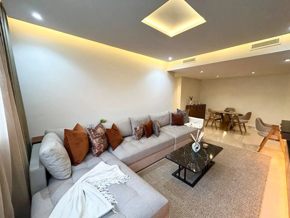 Unique Suite Stay – Downtown City Center