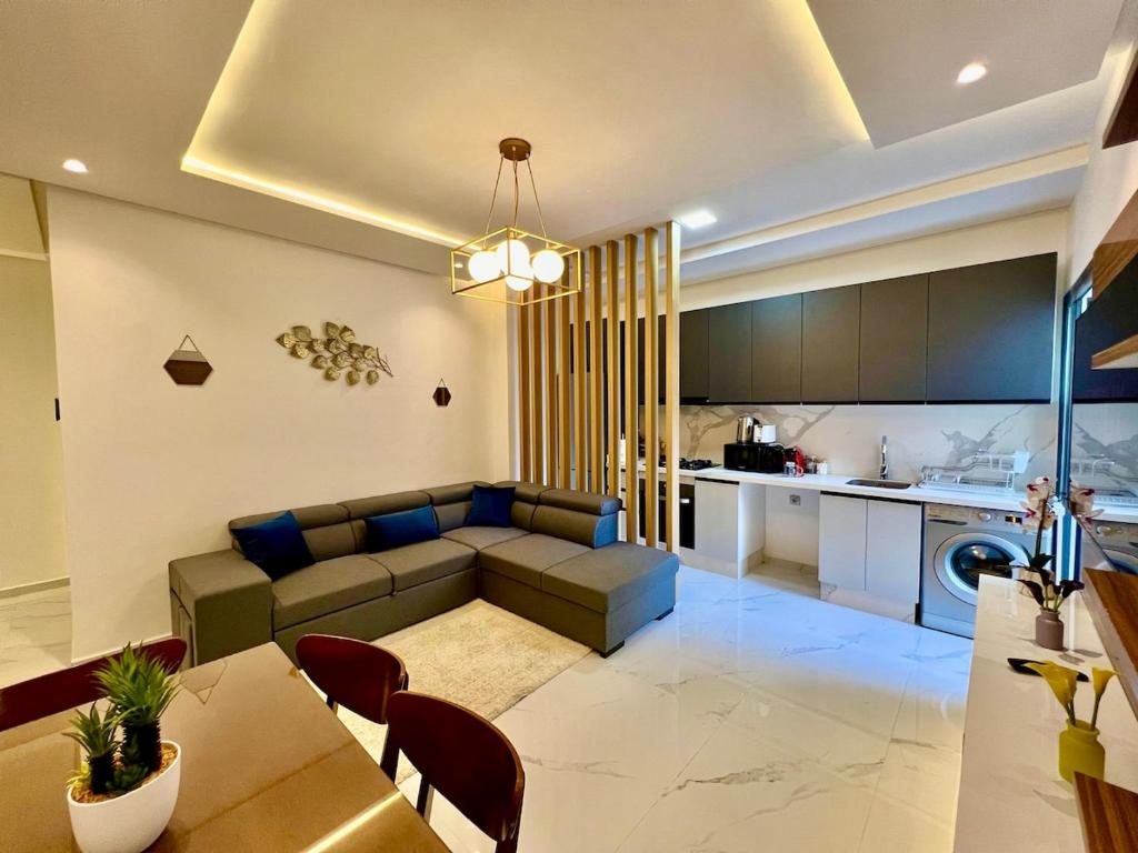 The Woody Loft – 2BR Beach Walk