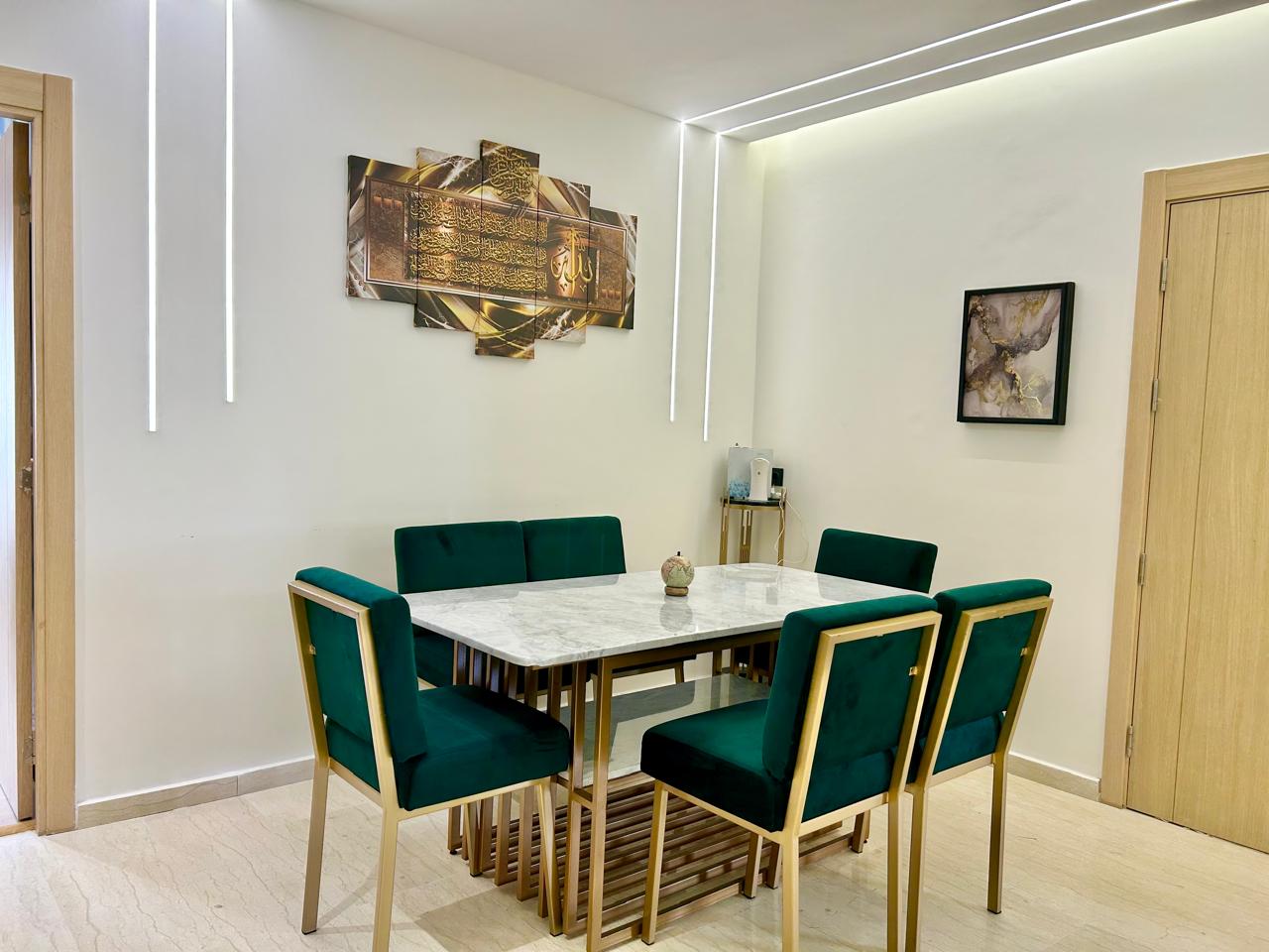 Appartement 2 Chambres avec Piscine à Nouinouiche