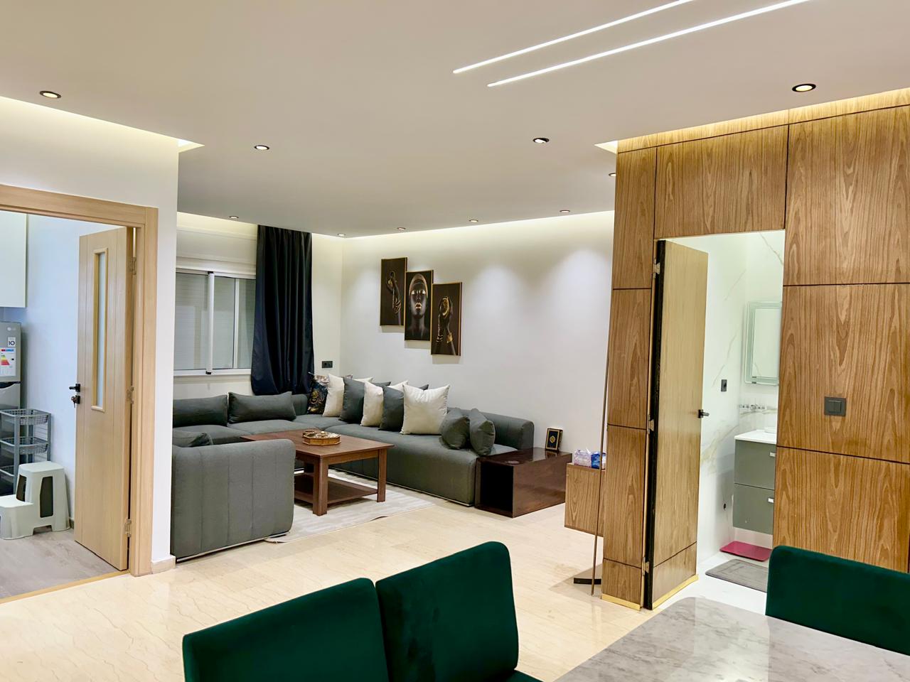 Appartement 2 Chambres avec Piscine à Nouinouiche