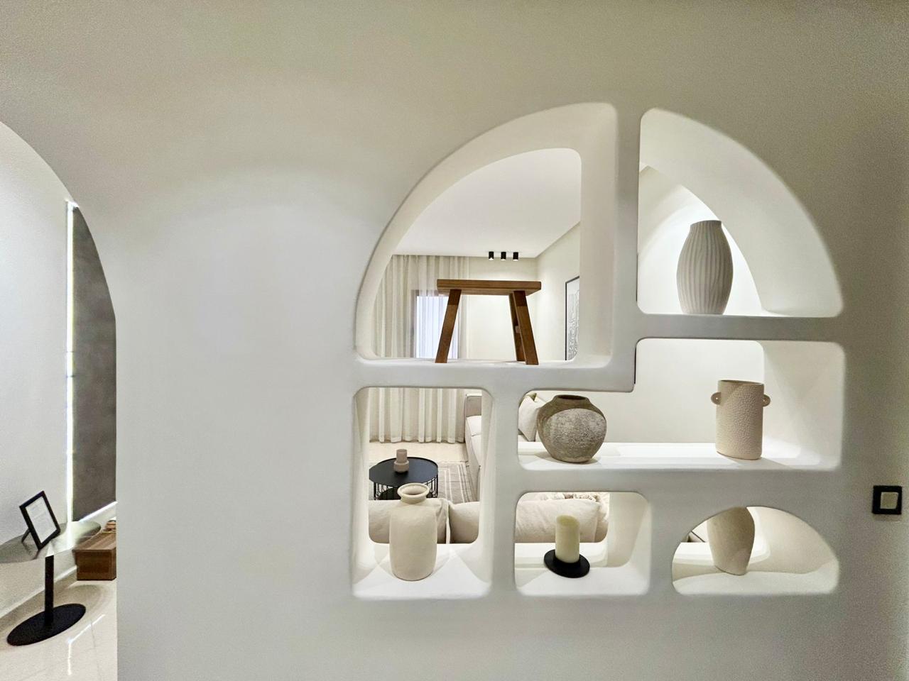 Modern Beachside Condo – Walk to shore