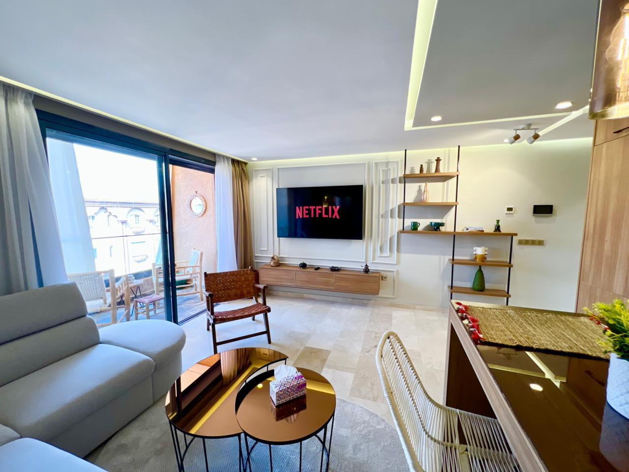 Modern Gueliz Suite – Balcony Views