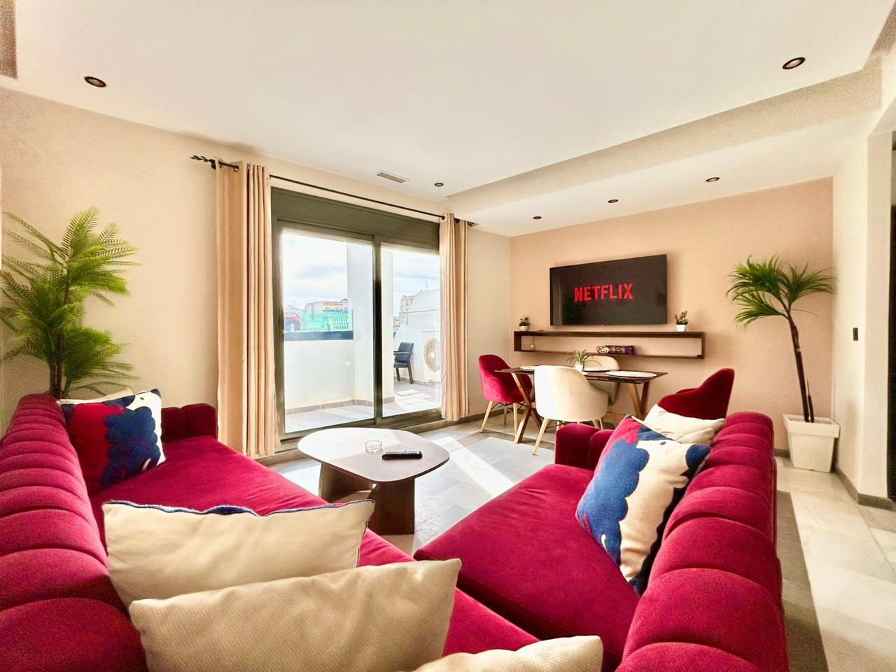 Urban Escape – Modern Comfort in the Corniche