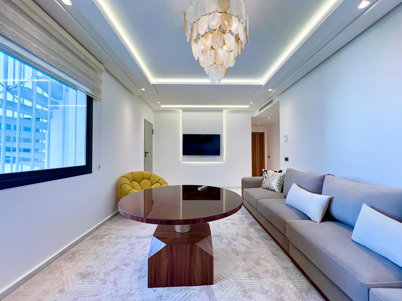 Bright Minimalist 2 Bedrooms – Beach Access