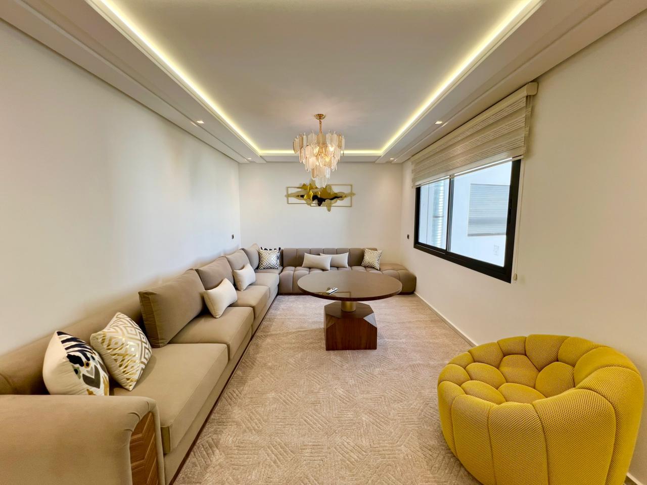 Bright Minimalist 2 Bedrooms – Beach Access