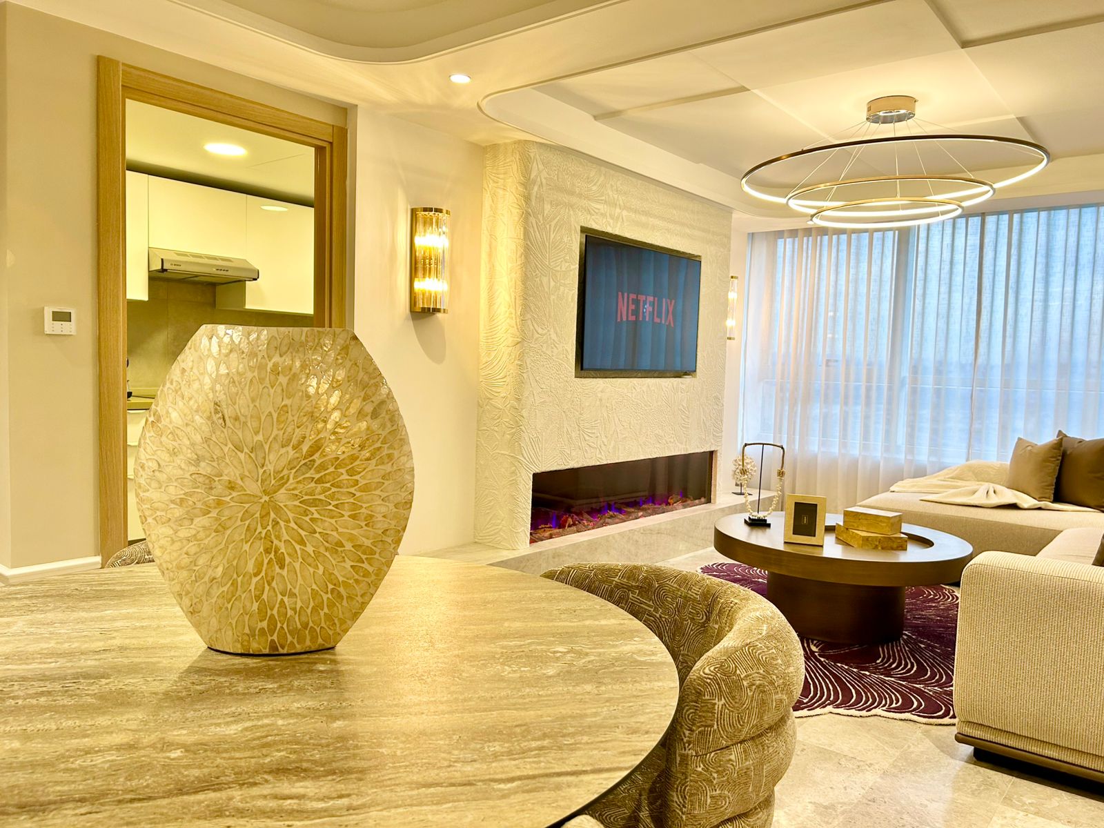 Modern Living 16th Floor Stay – 2 Bedrooms & Views