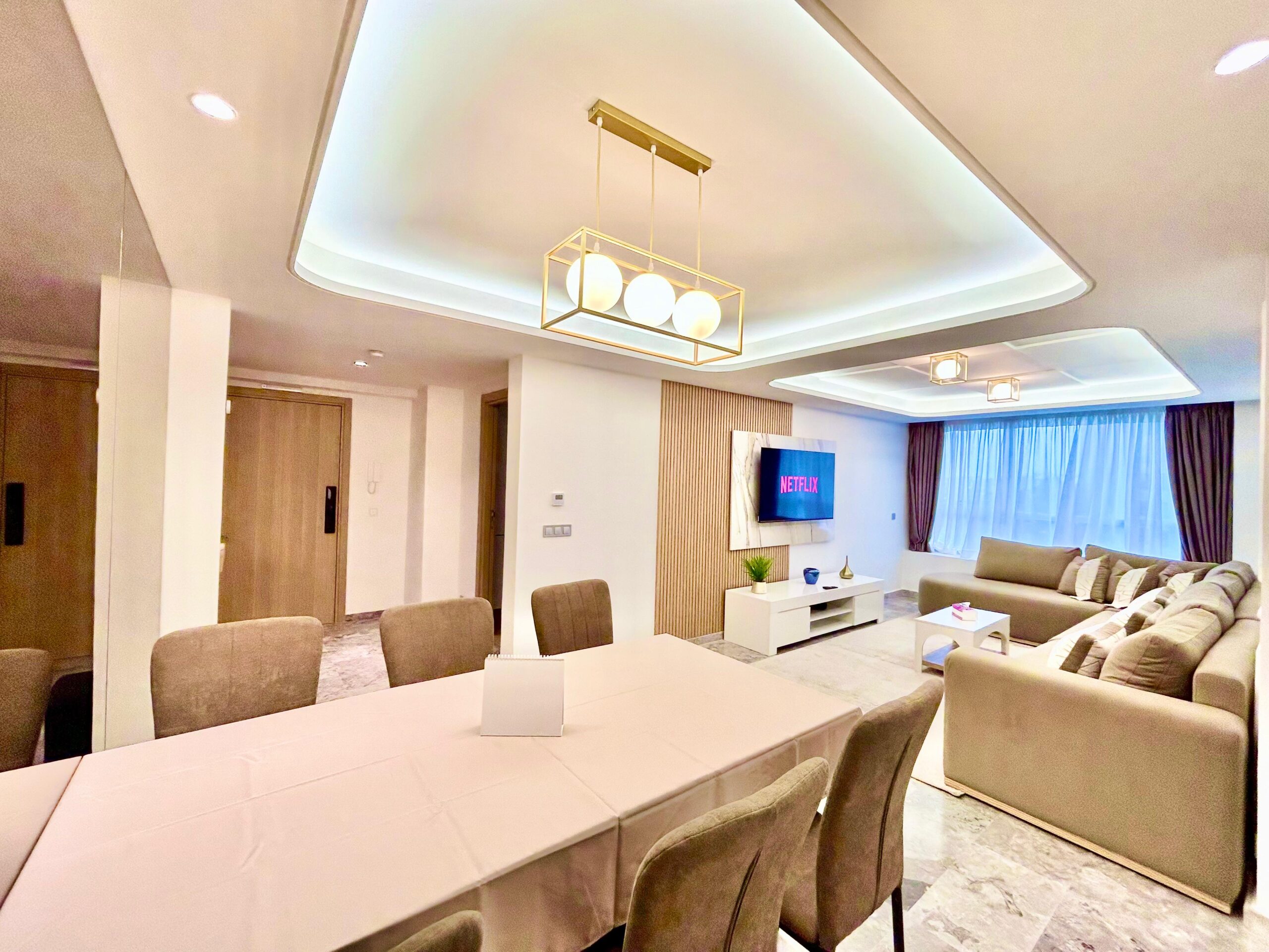 Chic Serenity – Stylish 2-Bedroom Retreat