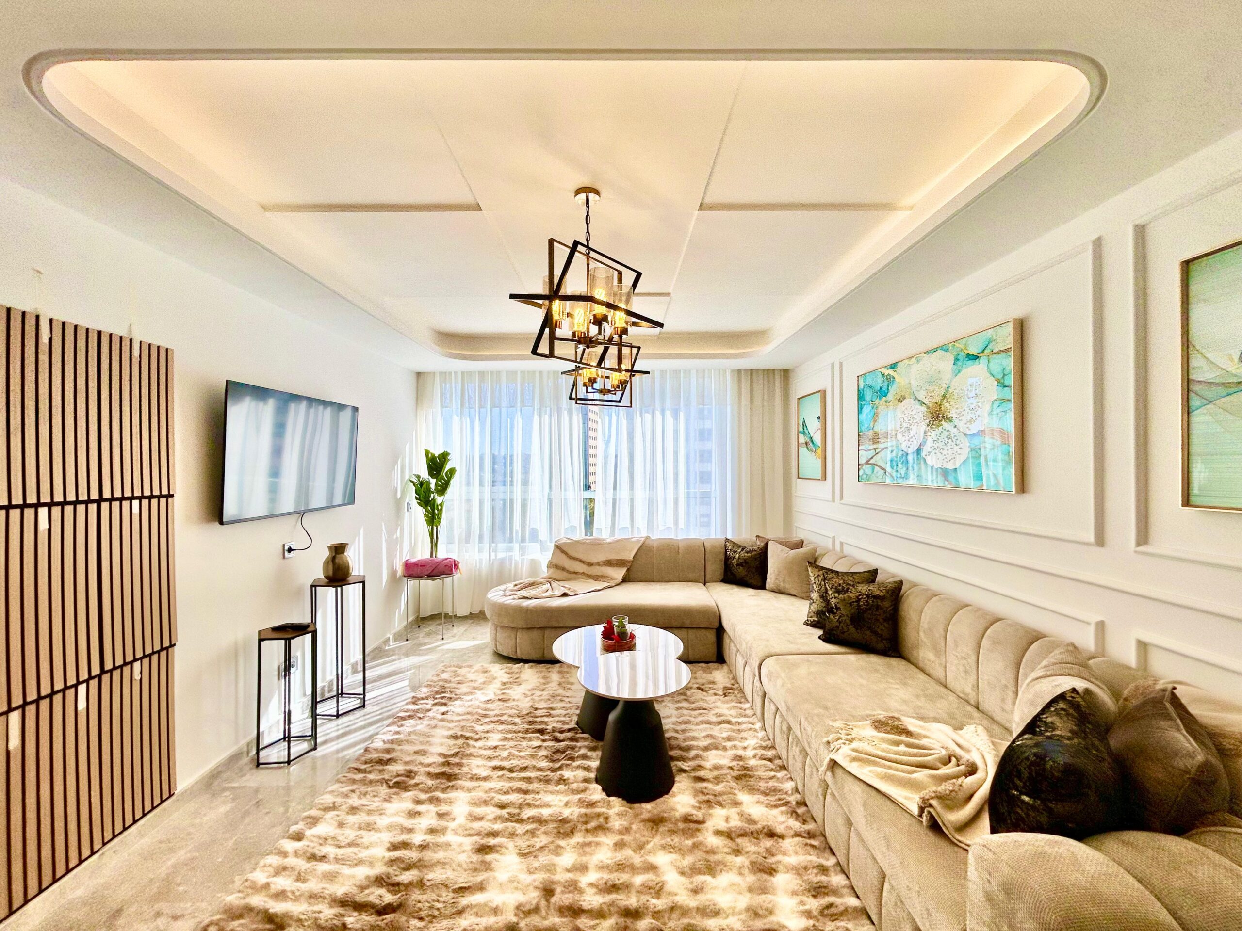 Bright 2 Bedroom Flat – 7th Floor • Prime Location