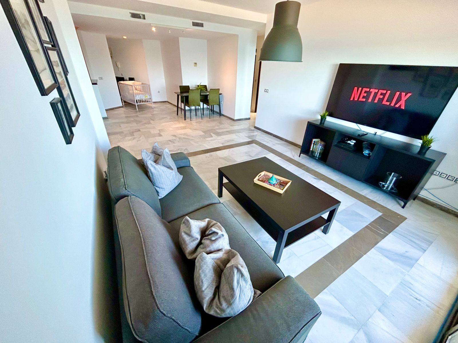 Unique Waterfront 3 Bedrooms – Marina Walk & Beach