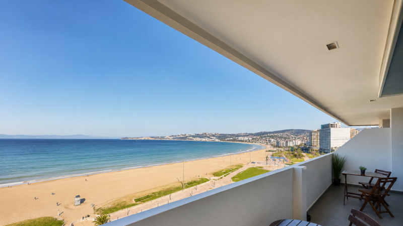 Unique Waterfront 3 Bedrooms – Marina Walk & Beach