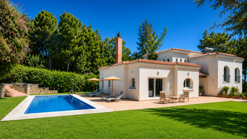Exclusive Luxury Villa – Private Pool &Lush Garden
