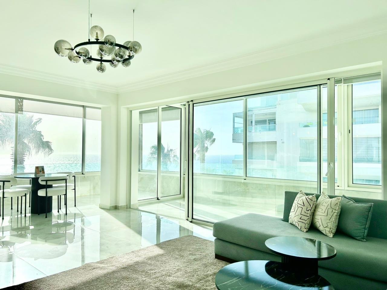 Ocean-Front 2 Bedrooms Flat – Pool & Garden Access