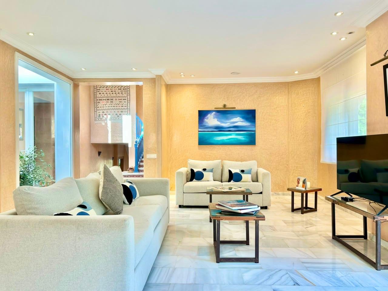 Exclusive Luxury Villa – Private Pool &Lush Garden