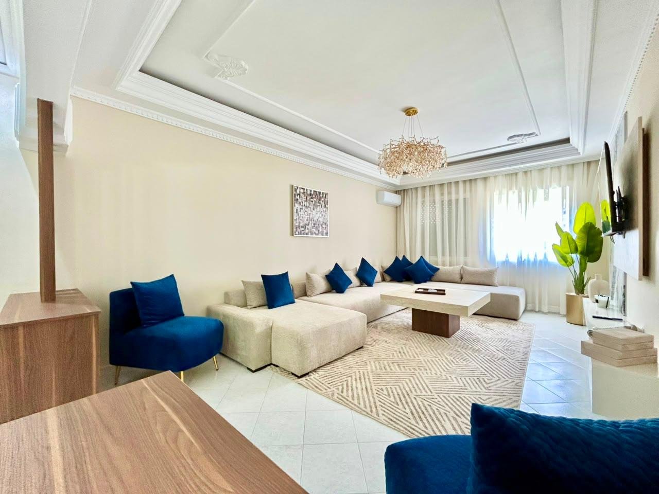 Spacious 3BR Apartment | Walk to Beach