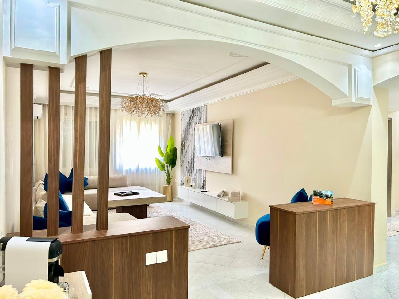 Spacious 3BR Apartment | Walk to Beach