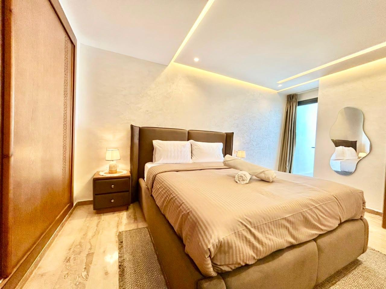 Modern Stay at Triple Tower | Walk to the Beach